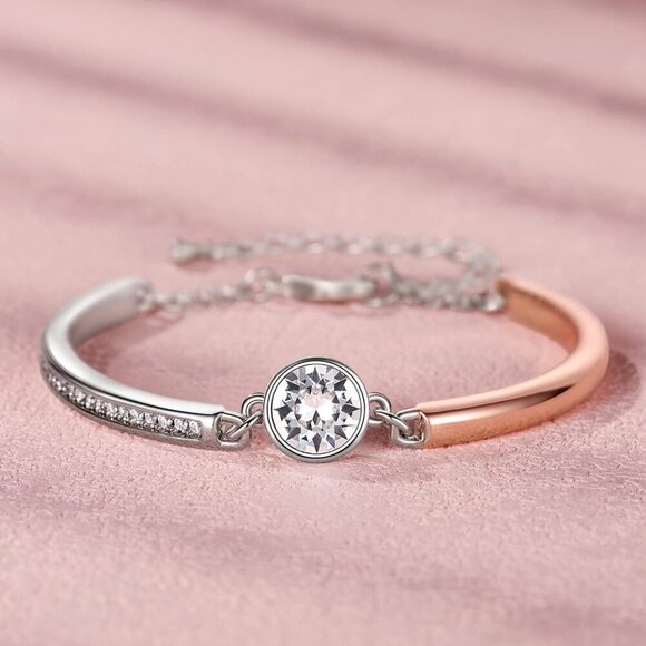 🆕Women's Rose Gold 18K Plated Adjustable Charm Bracelet with Cubic Zirconia - Picture 2 of 7